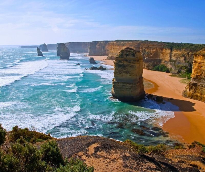 Great Ocean Road and 12 Apostles Day Tour by Go West Tours - Torquay tea, then the Memorial Arch