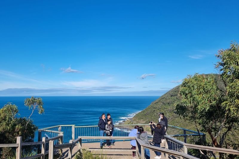 Great Ocean Road and 12 Apostles Private Day Tour - What the 7:00 a.m. start buys you