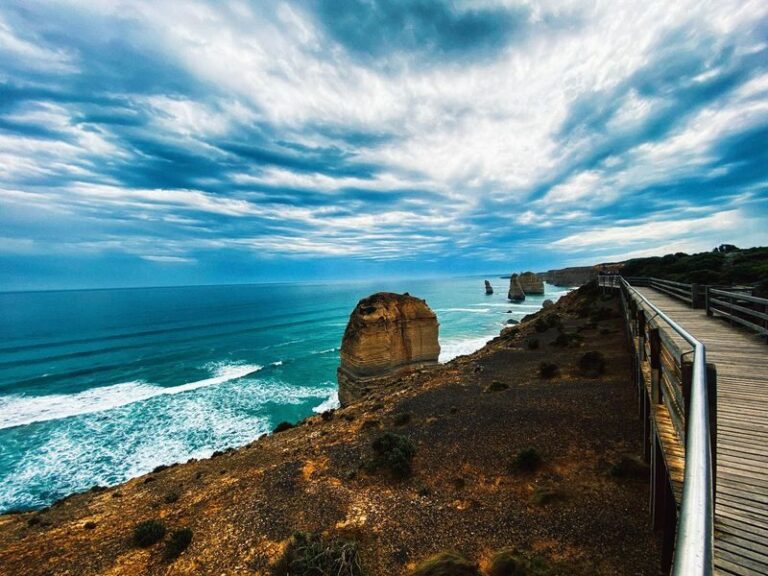 Great Ocean Road Discovery-12 Apostles & Golden Hour Wonders - Anglesea and the Memorial Arch set the scene