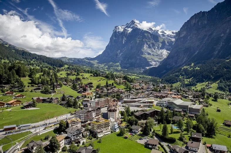 Grindelwald Mt. First Day Tour with Transport - Interlaken gives you a short pause, not a full visit