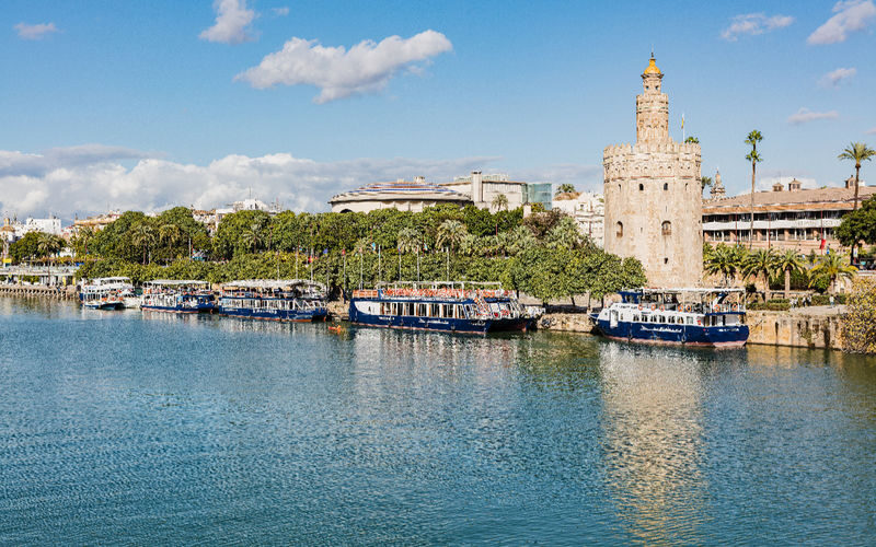 Guadalquivir River Cruise Experience in Seville - What the one-hour route shows
