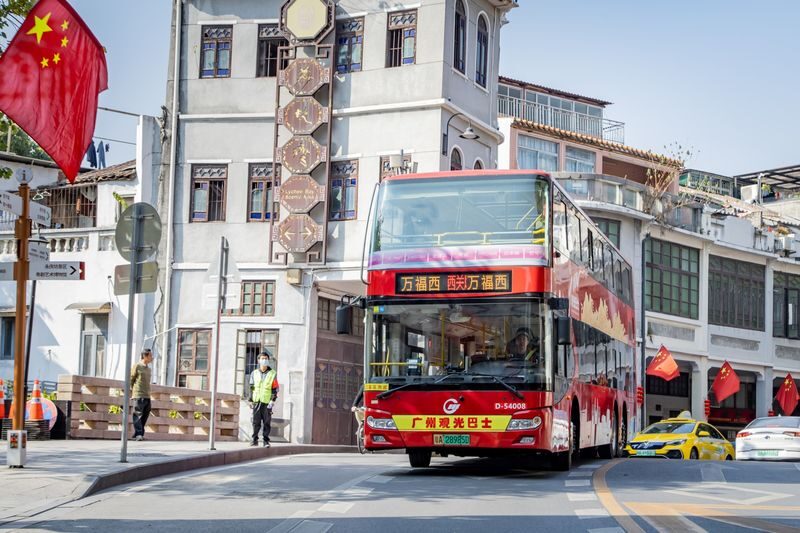 Guangzhou Sightseeing Bus - Beijing Road makes a practical starting point