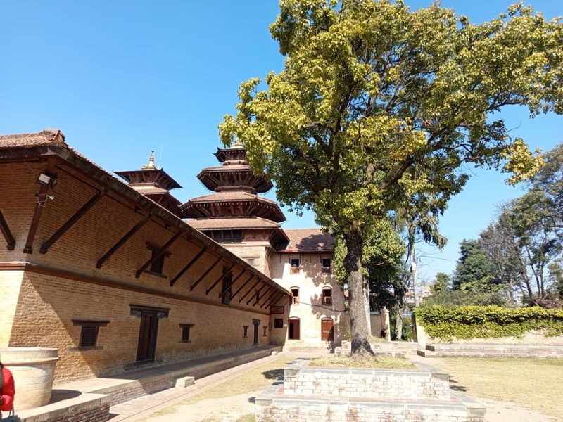 Guided Full Day Museum Tour in Kathmandu - Kathmandu Durbar Museum: royal history in the old city