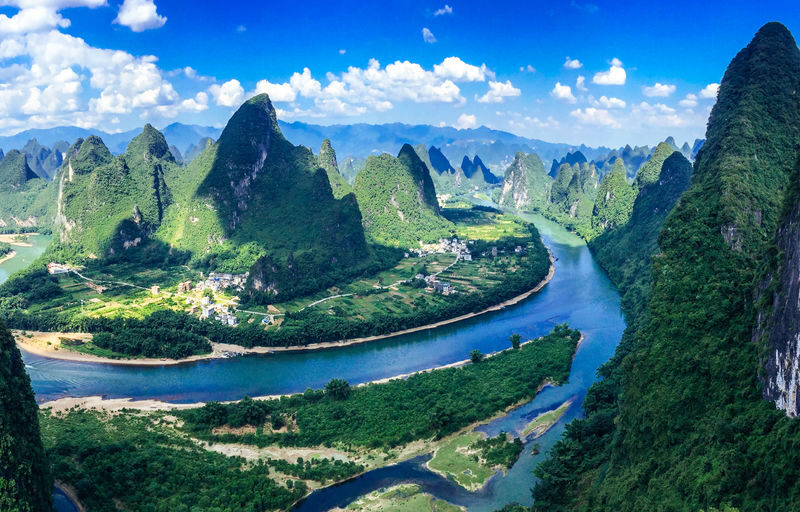 Guilin Li River Cruise & Yangshuo Xiang Gong Mountain One-Day Tour (Private Group) - A private car makes the long day easier