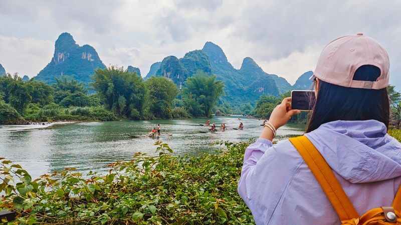 Guilin Li River Three-Star Cruise. Reed Flute Cave. Elephant Trunk Hill. Yangshuo Yulong River. 3-Day Private Tour - Day one: Reed Flute Cave and Elephant Trunk Hill