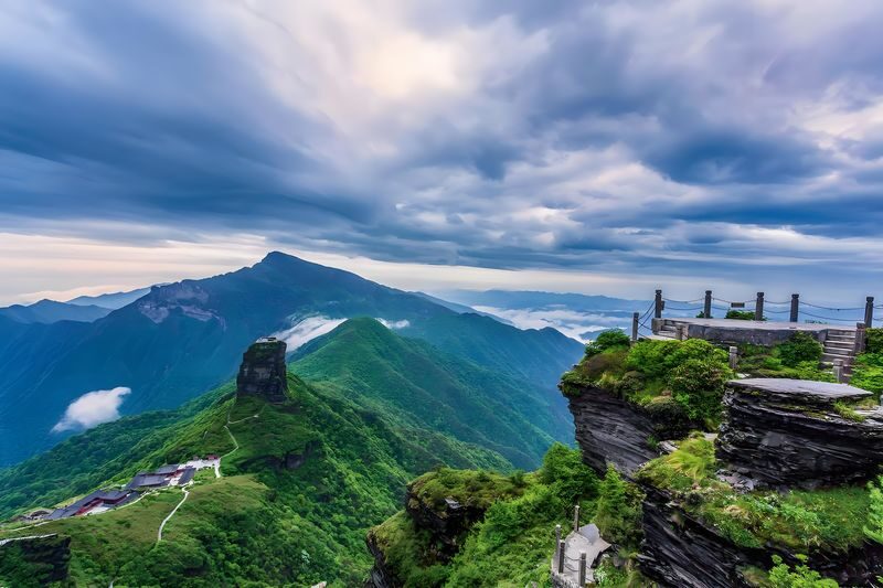 Guiyang Fanjingshan Temple Full-Day Tour - Reaching the temple area and planning your route