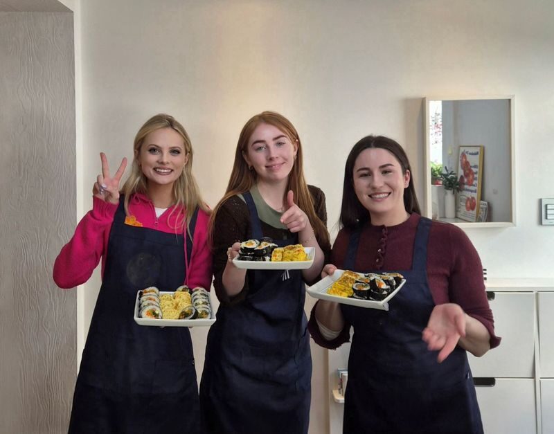 Gyeongju Bibimbap, Gimbap Cooking Class - What the two-hour class is like