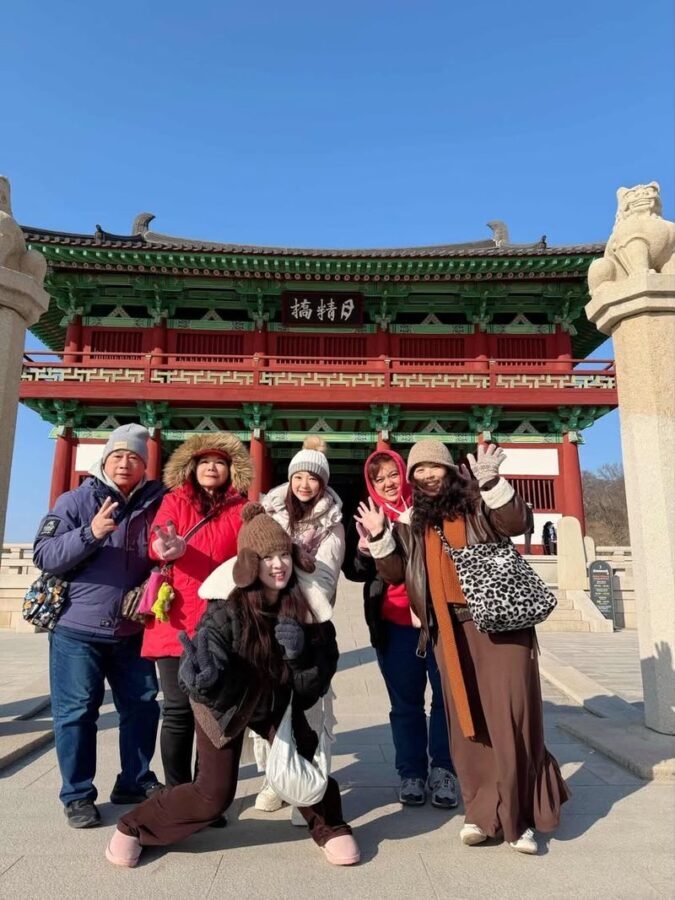 Gyeongju UNESCO Highlights Private One-Day Tour - A private guide changes the pace