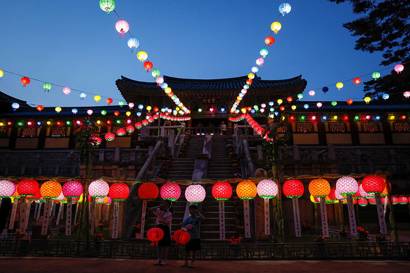 Gyeongju UNESCO World Heritage Sites Day Tour From Busan - Bulguksa’s stonework and temple courtyards