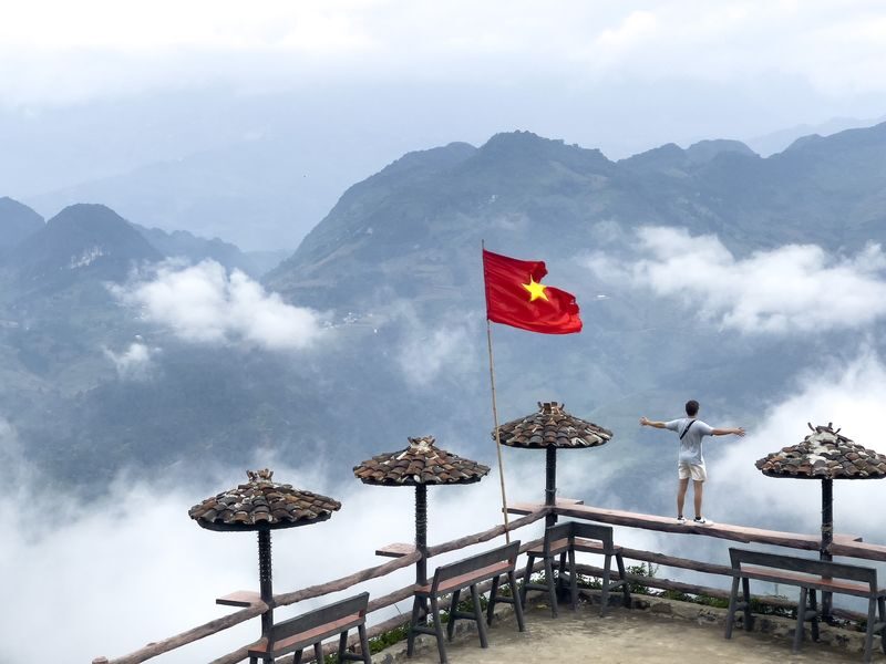 Ha Giang 3-Day Ma Pi Leng Pass & Nho Que River Tour - A route through karst country