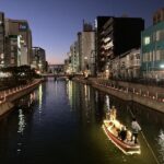 Hakata River Boat Ride Experience in Fukuoka - What the boatman adds to the ride