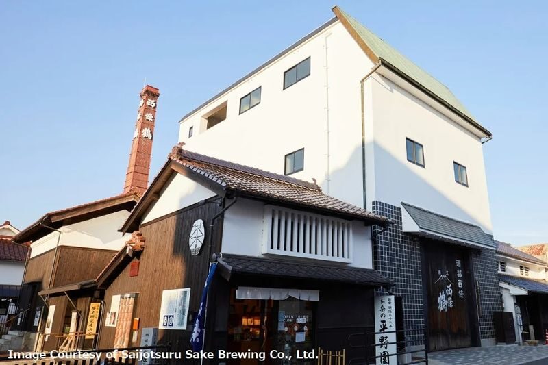 Half-Day Saijo Sake Tasting & Inside Brewery Tour in Hiroshima - Inside a historic sake brewery