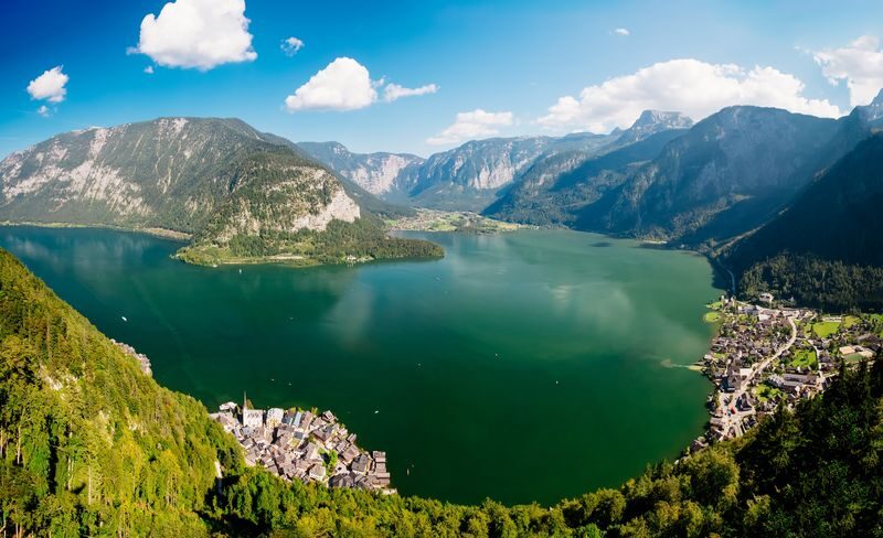 Hallstatt Day Tour from Vienna with Audio Guide - Hallstätter See from the boat