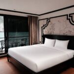 Halora 2D1N Luxury Cruise: Ha Long Bay & Lan Ha Bay Tour - Day one: lunch, kayaking, and the sunset hour