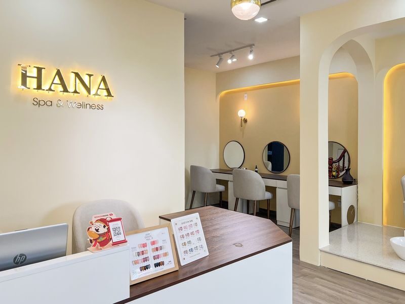 Hana Premium Beauty Spa Experience in Da Nang - What happens during the head wash and massage