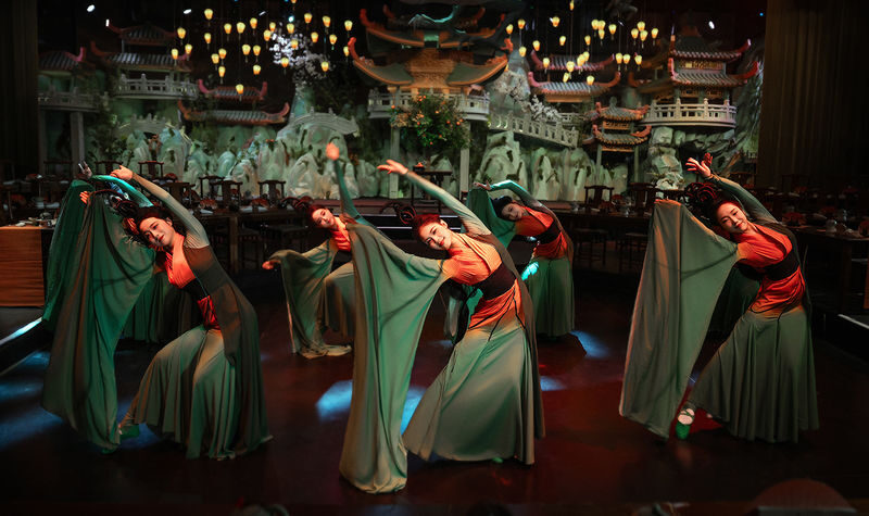 Hangzhou Xuyan - Immersive Ancient Chinese Imperial Banquet - Choosing standard, VIP, or SVIP