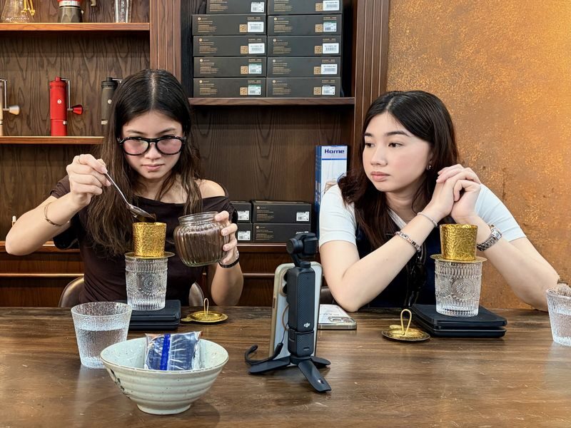 Hanoi Coffee Workshop & Train Street Experience - A hands-on session with a local host