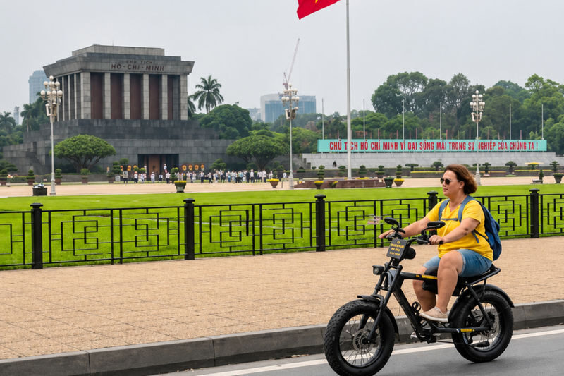Hanoi E-Bike Tour with Female Rider - Self-Ride, Hidden Gems & City Highlights - Hanoi traffic: the main decision point