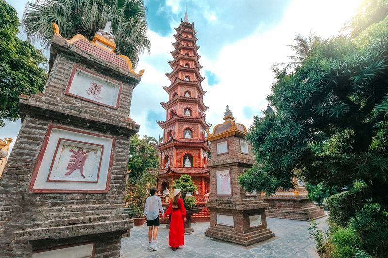 Hanoi Full Day City Tour with Lunch: Ho Chi Minh Complex, Temple of Literature & More - The Ho Chi Minh Complex and Mausoleum