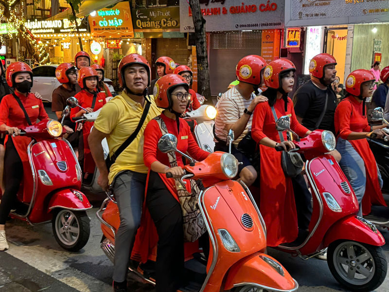 Hanoi Half-Day City Highlights Vespa Tour with Female Rider - From the Old Quarter to Long Bien Bridge