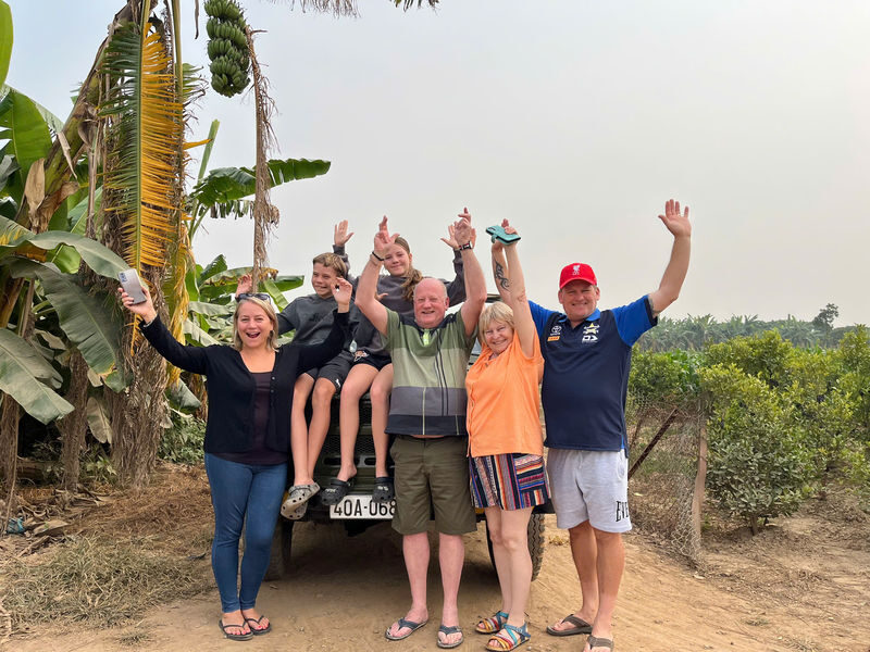 Hanoi: Half-Day Jeep Tour with City Highlights & Local Eats - Old Quarter and French Quarter: contrast from street level