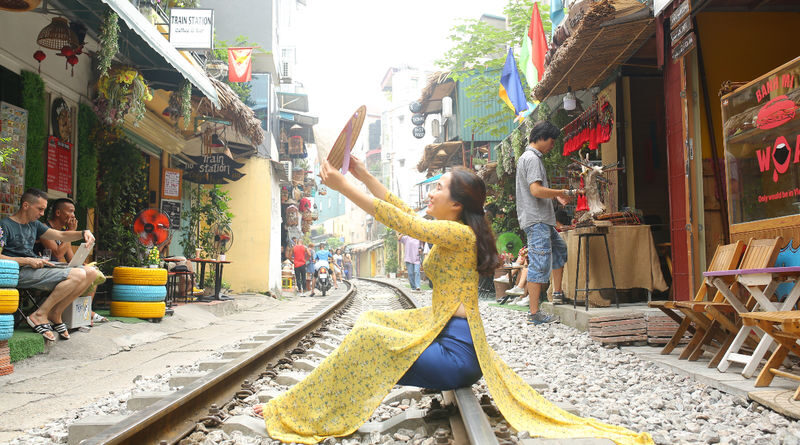 Hanoi Instagram Private Tour by Motorbike or Car - St. Joseph’s Cathedral and Hanoi House Cafe