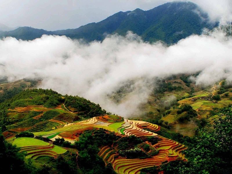 Hanoi Sapa Muong Hoa Valley Multi-Day Guided Tour - Silver Waterfall and the high pass