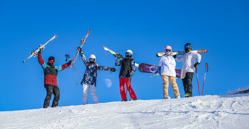 Harbin Yabuli & China Snow Town 2-Day Small Group Double Ski Tour - China Snow Town: scenery and a busy schedule