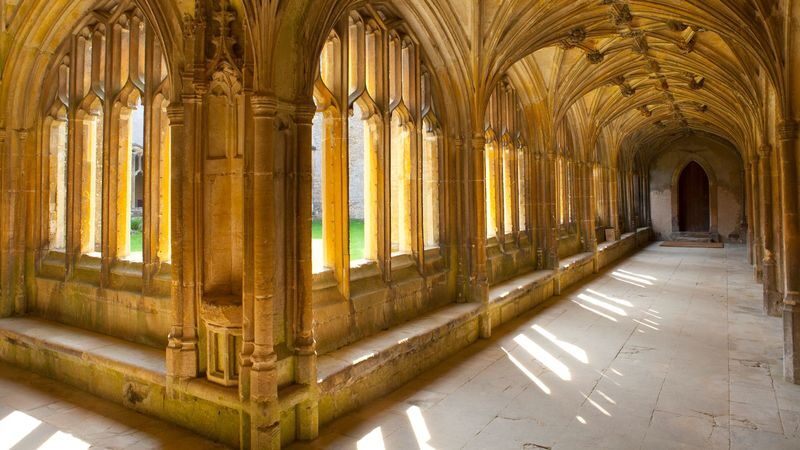 Harry Potter Film Locations Lacock and The Cotswolds Tour - Lacock Abbey, the Hogwarts interiors