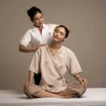 Health Land Spa at Praditmanutham in Bangkok - Choosing between Thai massage and oil