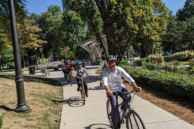 Heart of Downtown Half-Day Bike Tour in Toronto - What the morning ride looks like