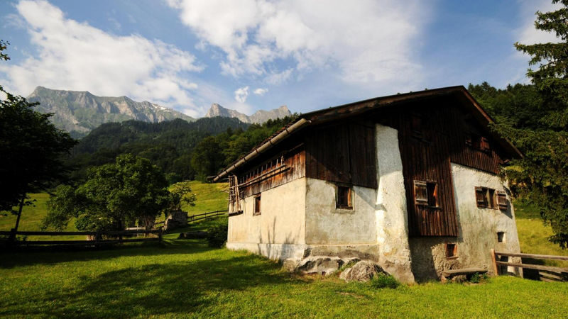 Heidiland One-day Countryside Tour - Rapperswil offers an easy first stop