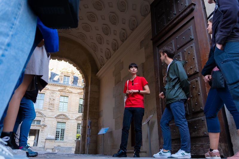 Hidden Gems of Marais Guided Tour in Paris - Starting near the Pompidou Centre