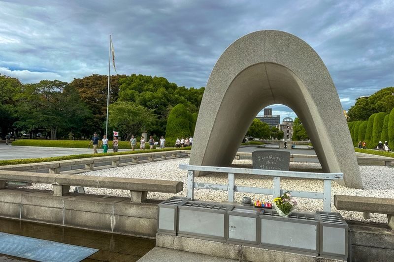 Hiroshima & Miyajima with Ferry and optional bullet train - Cross the water to Miyajima