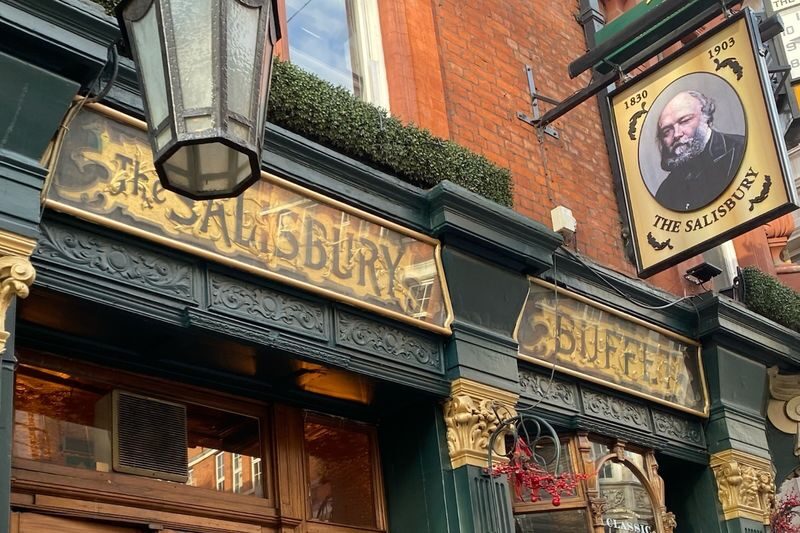 Historical Pub Walking Tour in London - The route is the big unknown