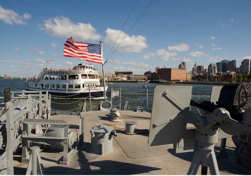 Historical Sightseeing Cruise in Boston - A short history lesson on Boston Harbor