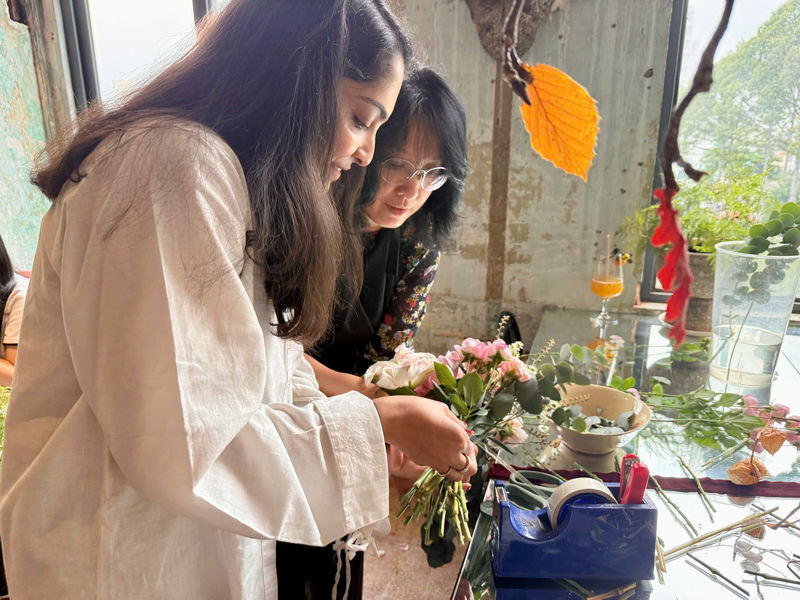 Ho Chi Minh City: Vietnamese Flower Arrangement Workshop - What Happens During the Flower Class