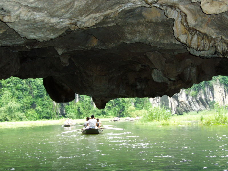 Hoa Lu - Tam Coc Day Trip - Tam Coc’s river trip is the main event