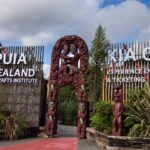 Hobbiton and Rotorua Day Tour - Te Puia: geyser, mud pools and Māori arts