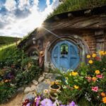 Hobbiton Movie Set Tour with Buffet Lunch from Auckland - Walking into Hobbiton