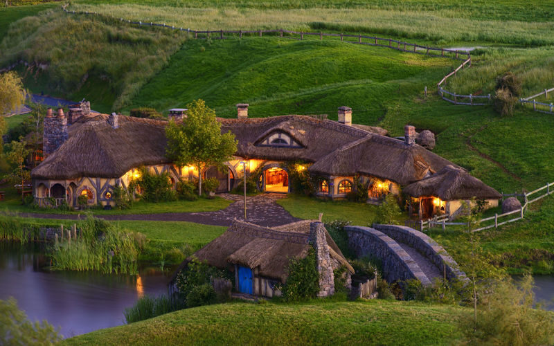 Hobbiton Movie Set, Waitomo Caves & Kiwi House Small Group Tour - Waitomo Caves, a change of scene