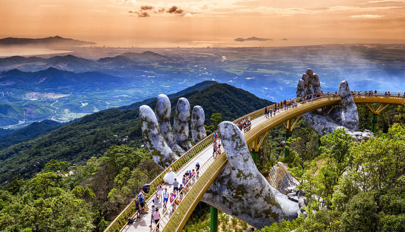 Hoi An Ba Na Hills Golden Bridge Full-Day Tour with Transfers - The cable car ride sets the scene