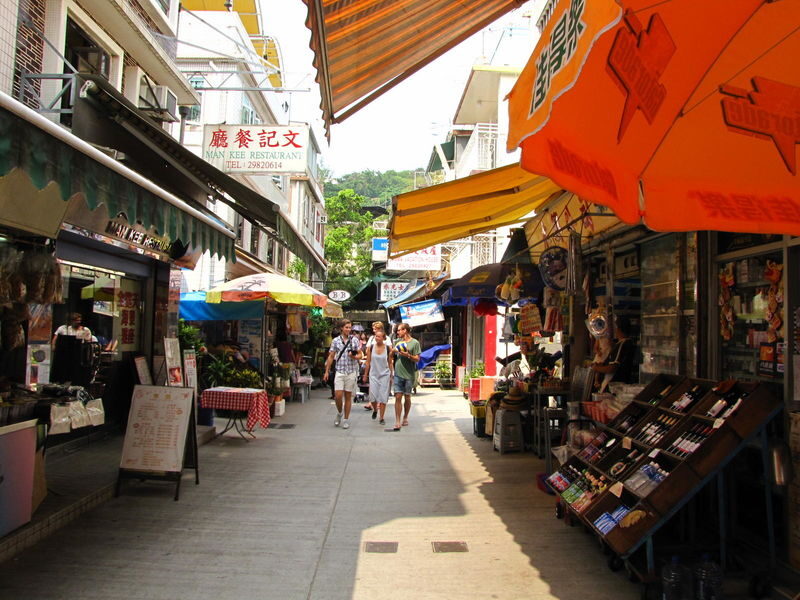 Hong Kong Cheung Chau & Central Half-Day Heritage Tour - Taking the boat to Cheung Chau