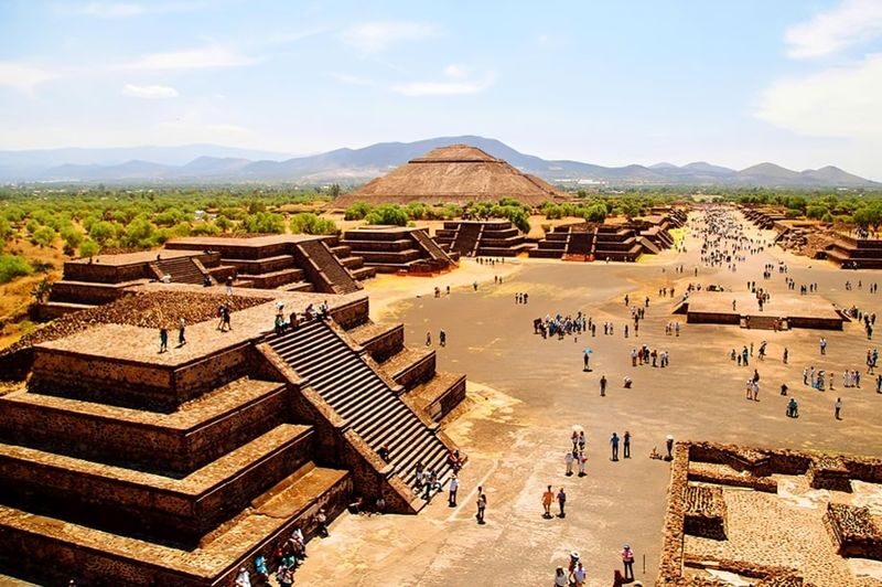 Hot Air Balloon Ride Over Teotihuacan Pyramids - A dawn departure from Mexico City