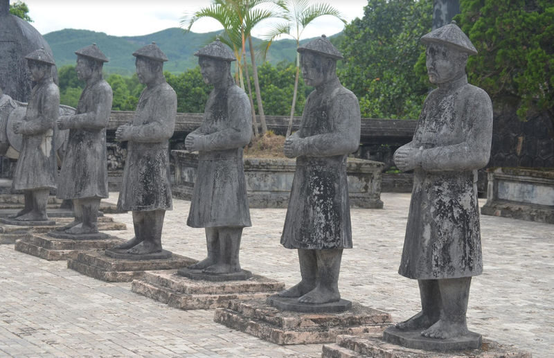Hue City Day Tour from Da Nang with Chinese-speaking Guide - Hai Van Pass and Lang Co: scenery before the old capital