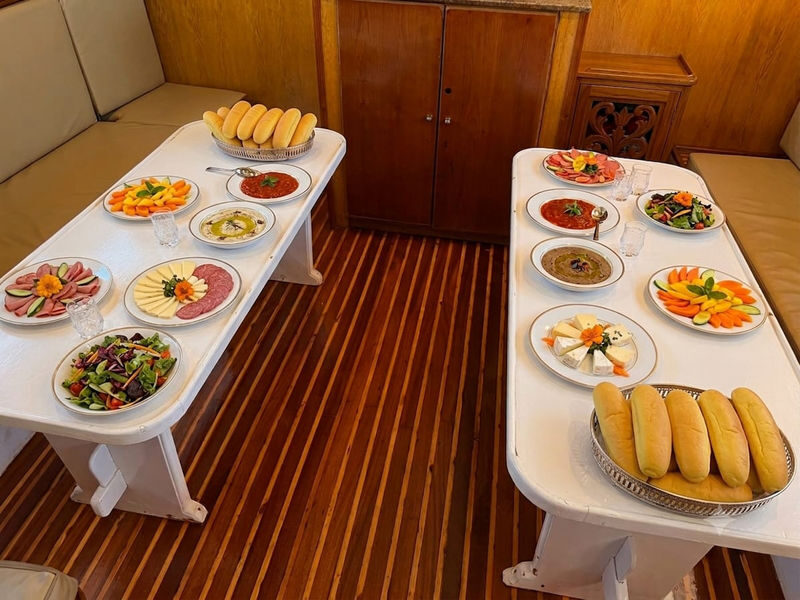 Hurghada Dolphin House Full-Day Snorkeling with Lunch - Three snorkeling stops, with time to enjoy each