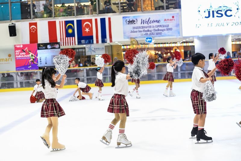 ICE SKATING Experience with Blue Ice Skating Rink in Johor - Getting fitted and staying comfortable