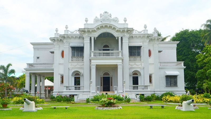 Iloilo City Heritage Tour - Casa Mariquit: the stop worth slowing down for
