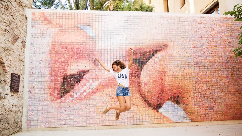 Instagram photoshoot tour in Barcelona - A morning route from the Cathedral to Sagrada Família