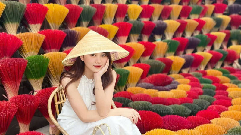 Instagram Quang Phu Cau Incense Village-Thang Long Imperial Citadel - Conical hats: a detail to confirm before departure